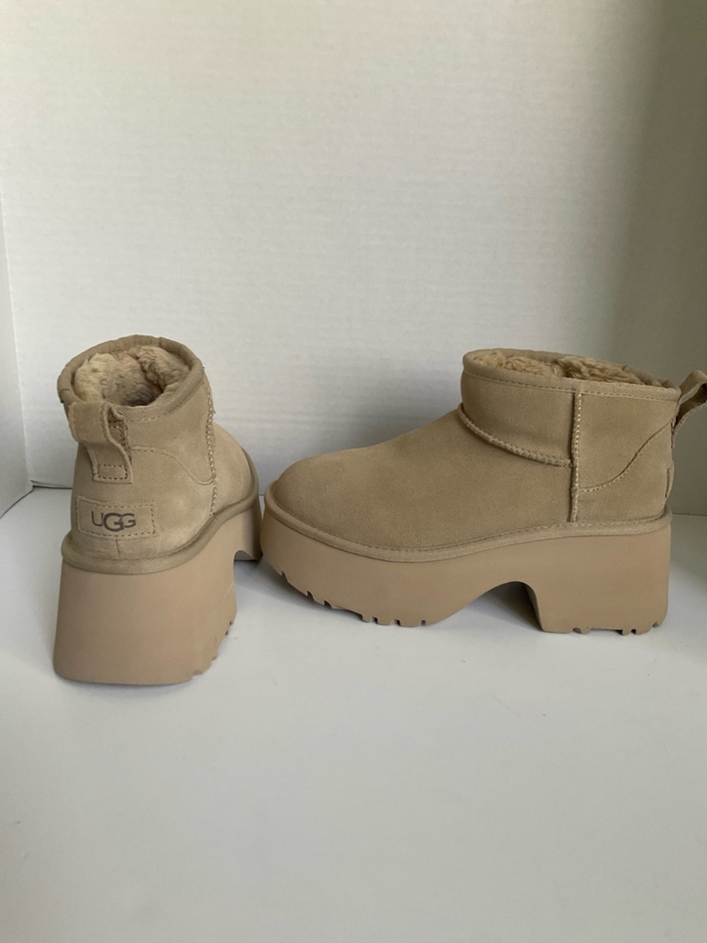 Ugg Classic Ultra Mini New Heights Platform Boots Mustard Seed Tan Size 7 New